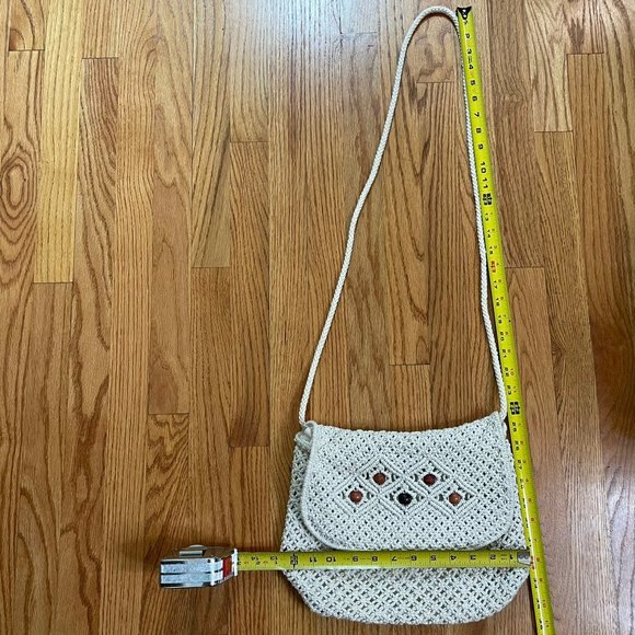Handmade Y2K white macramé crochet bag purse with wooden beads woven cotton - Picture 7 of 12